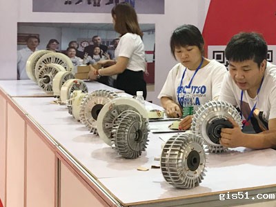 星空体育下载入口